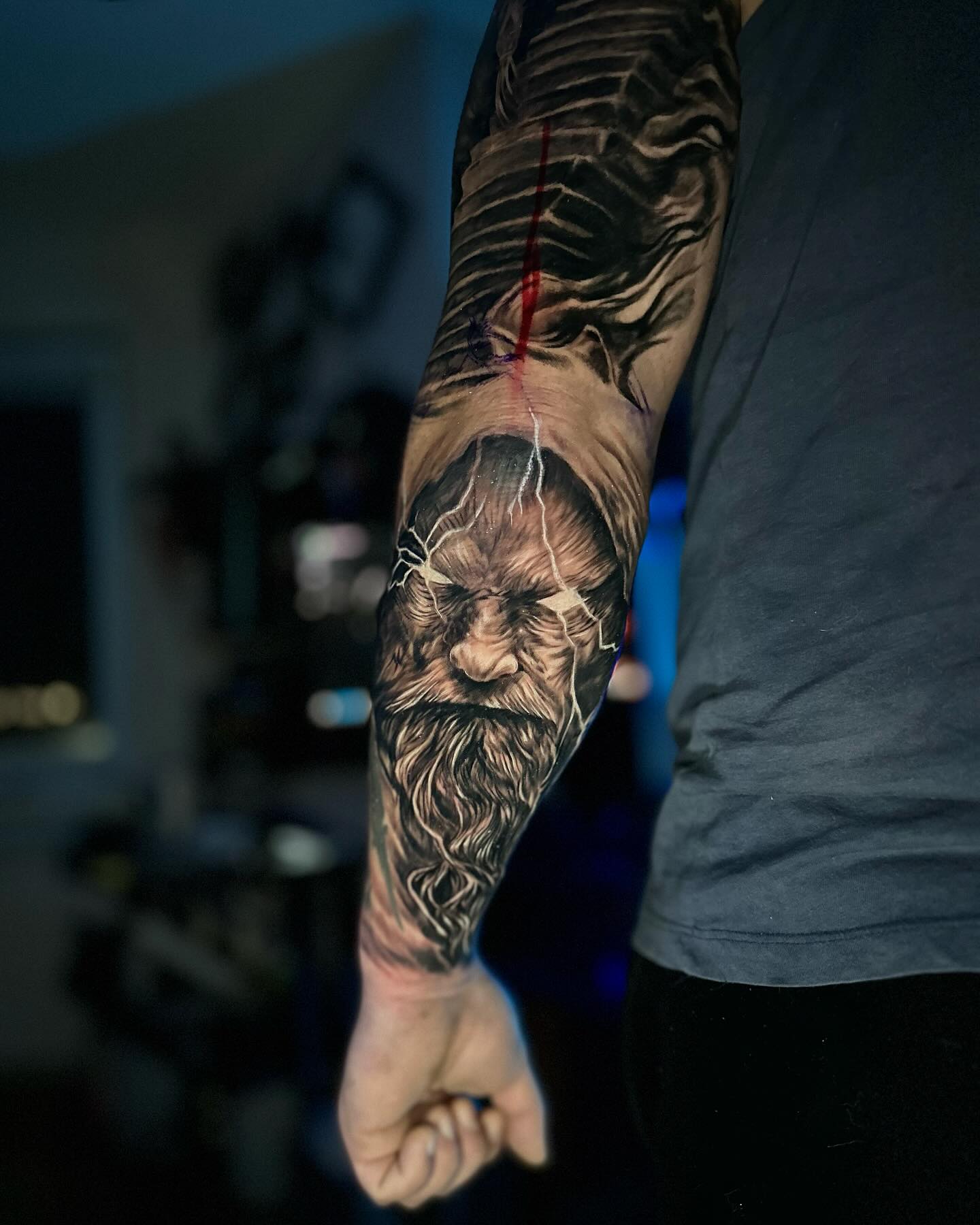 Авторська робота AKULA TATTOO