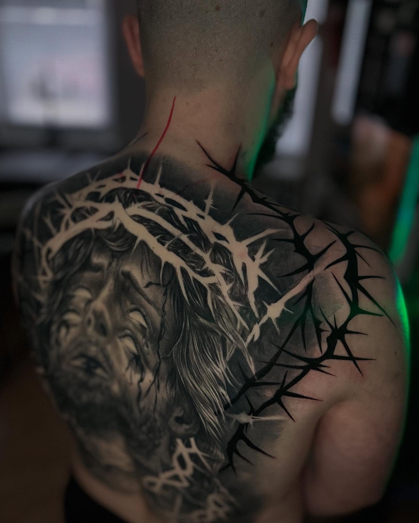 Авторська робота AKULA TATTOO